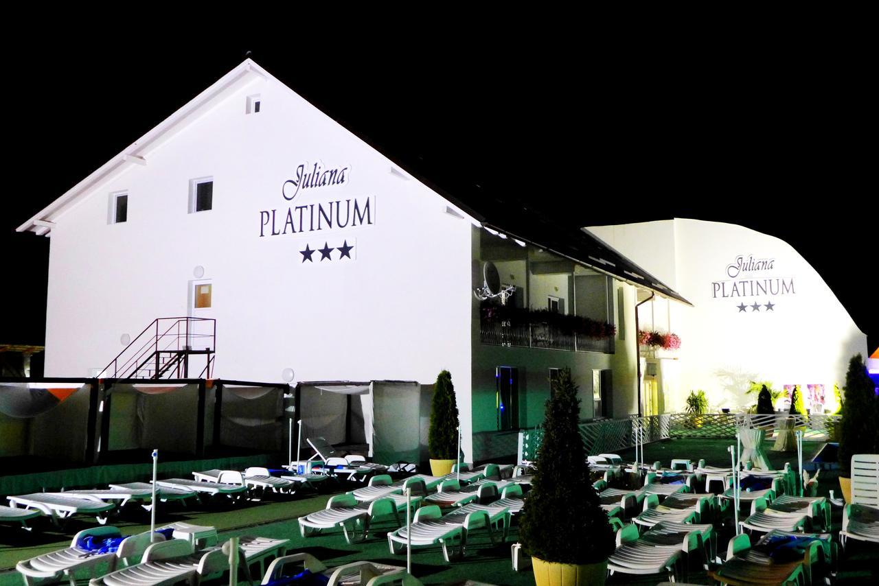 Отель Juliana Platinum Brad Экстерьер фото